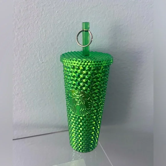 Green Starbucks keychain - Picture 2 of 5